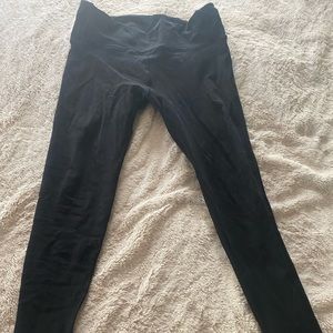 Lululemon black mesh legging.